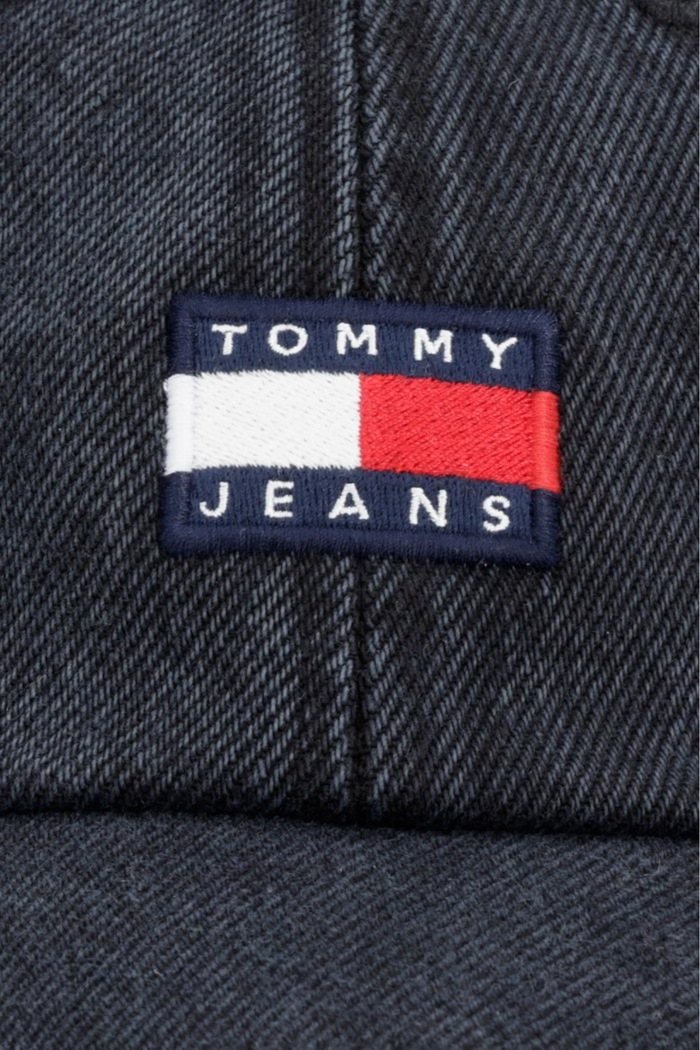 Tommy Jeans čiapka so šiltom pánska rifľová AM0AM14324 čierna AW26