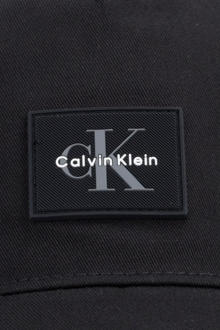 Calvin Klein czapka z daszkiem męska bawełniana LV04D5136G czarny AW26