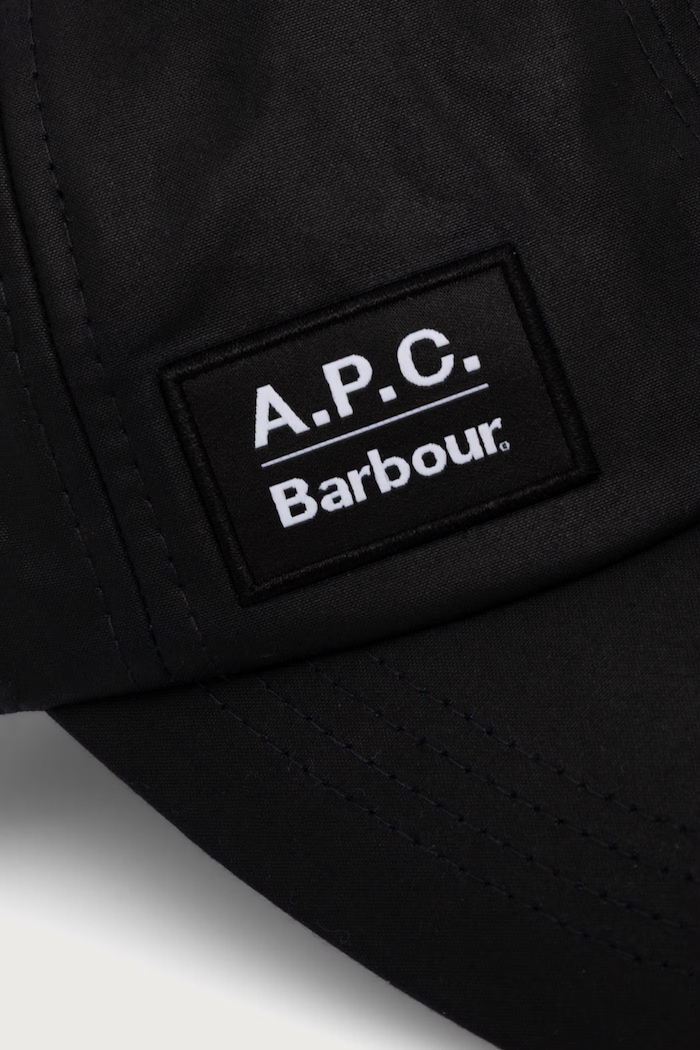 Barbour X A.P.C kapa sa šiltom od pamuka MHA0998NY91 mornarsko plava AW26
