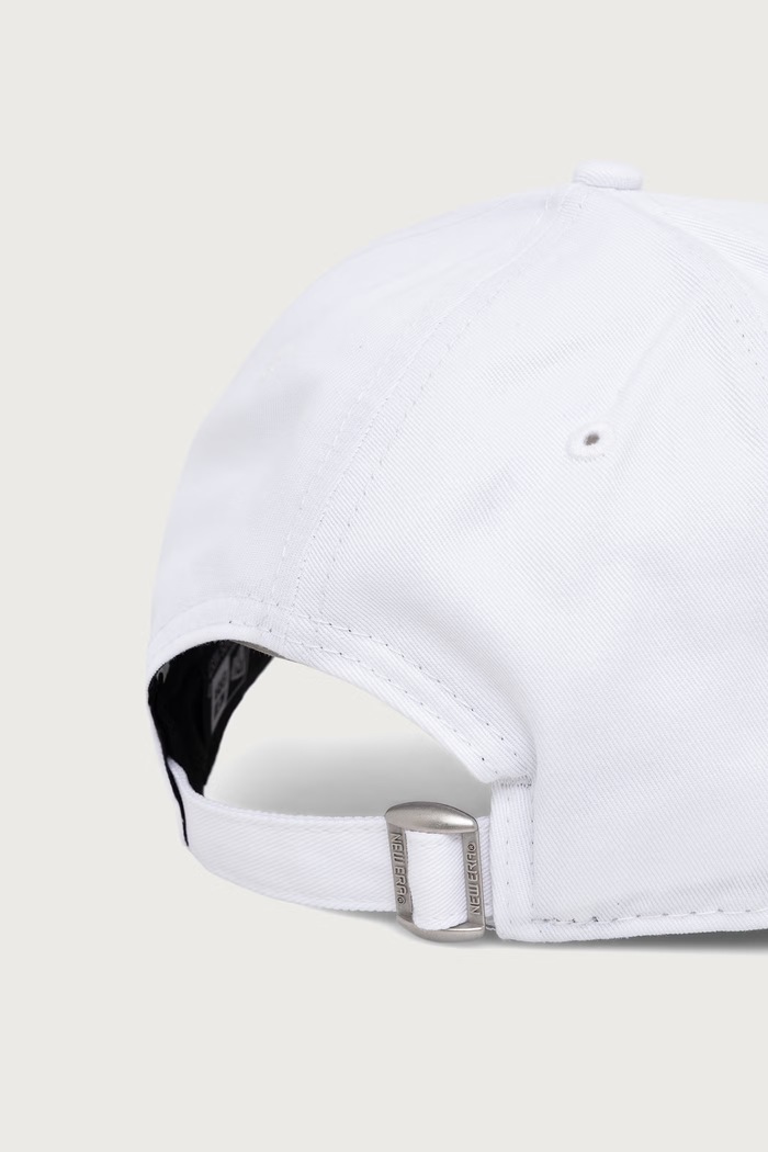 Akcesoria New Era Czapka z daszkiem bawełniana NE SKULL 940 WHICHJ 60976205 biały