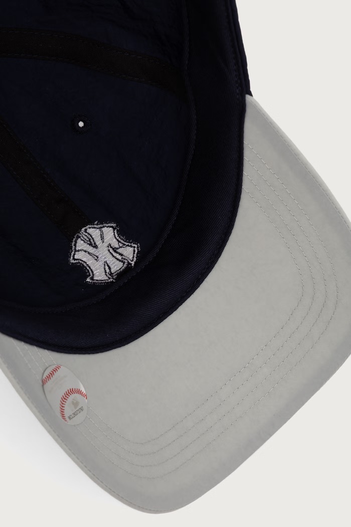 Czapka z daszkiem MLB New York Yankees 47 brand B.MODNA17C0S.NY granatowy