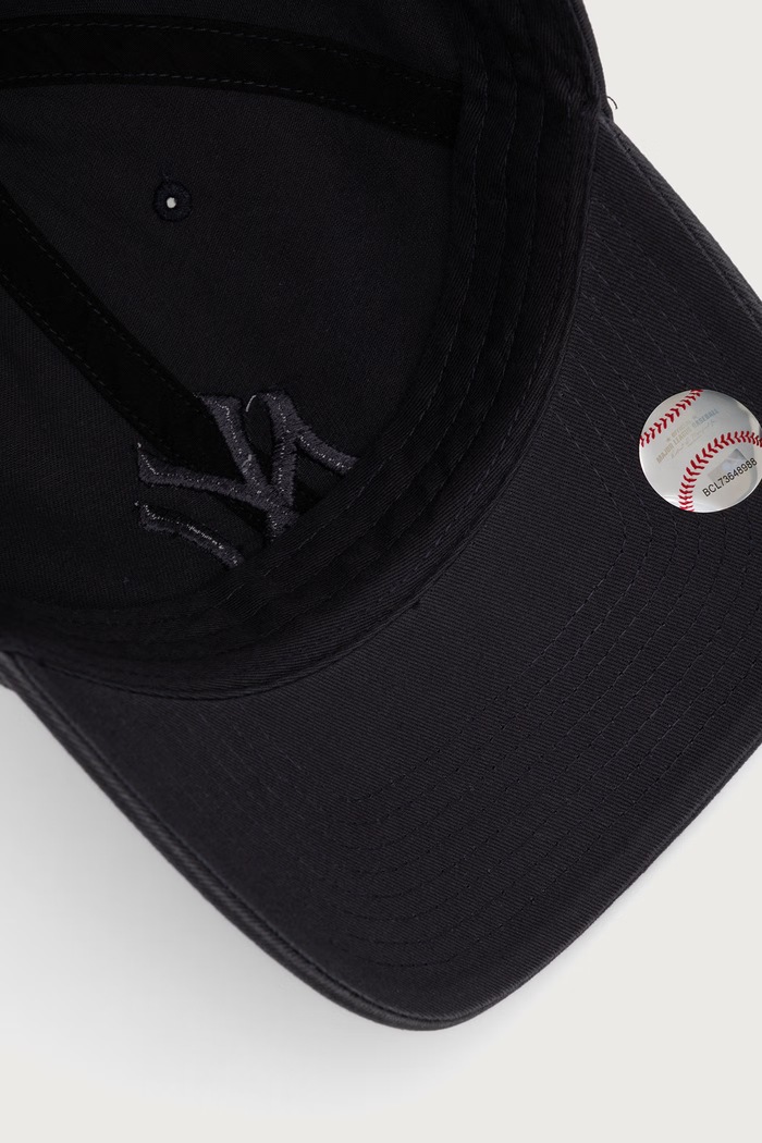 Czapka z daszkiem bawełniana MLB New York Yankees 47 brand B.RGW17GWS.VND granatowy