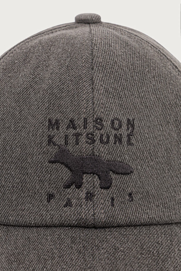 Maison Kitsuné Profile Fox czapka bejsbolówka jeansowa MRUAH03WB0061 szary AW26
