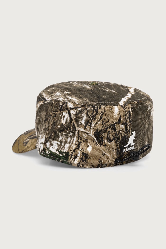 Akcesoria Kangol Czapka z daszkiem z bawełną INTERLOCK PILLBOX K5504.NC201 zielony
