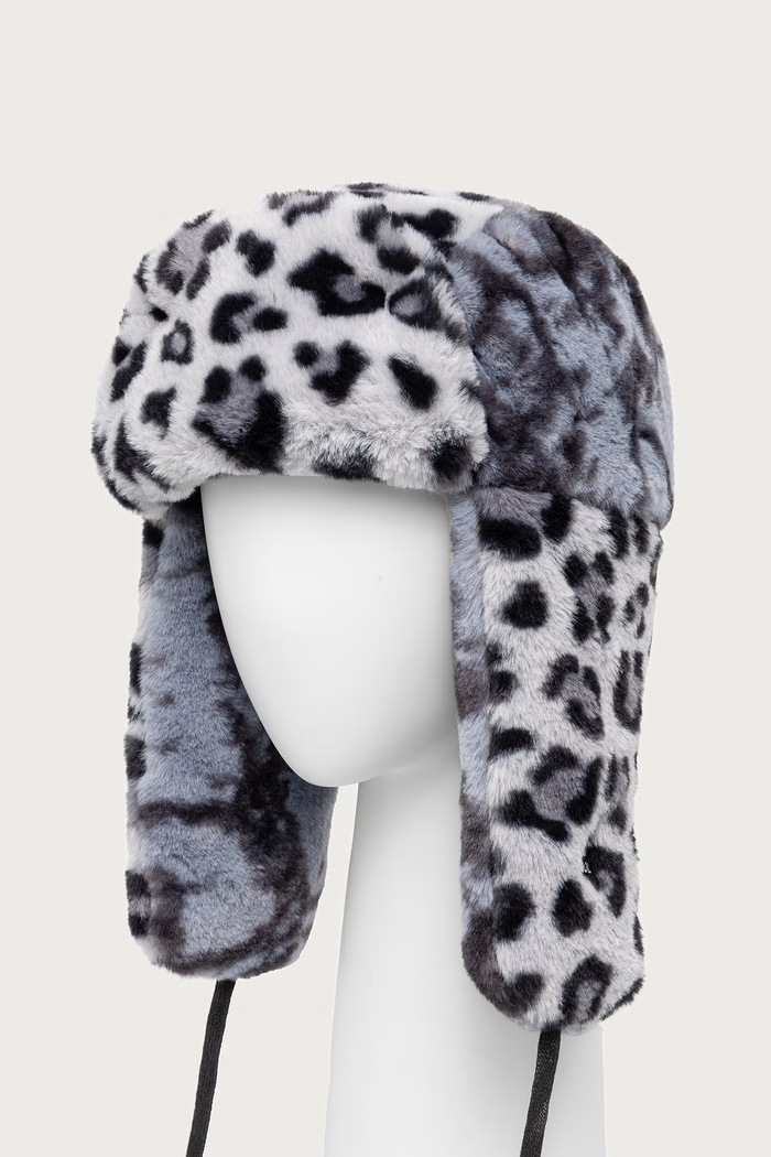 Akcesoria Kangol Czapka WILD FUR TRAPPER K5345.MG004 niebieski