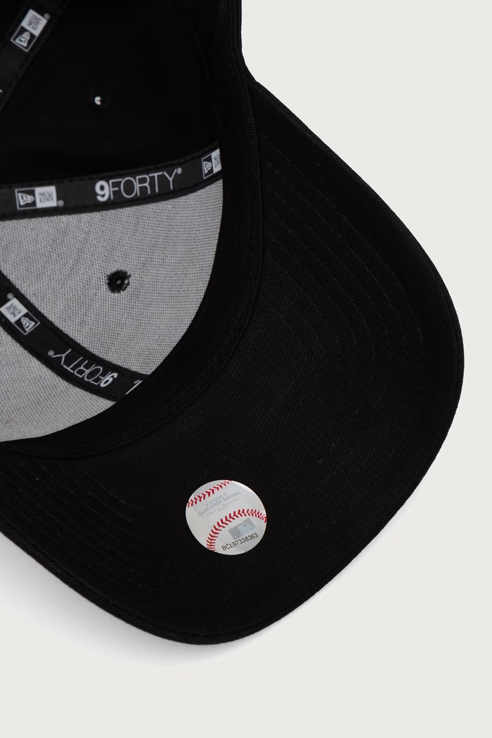 New Era czapka z daszkiem bawełniana TEAM OUTLINE 9FORTY® czarny 60759089