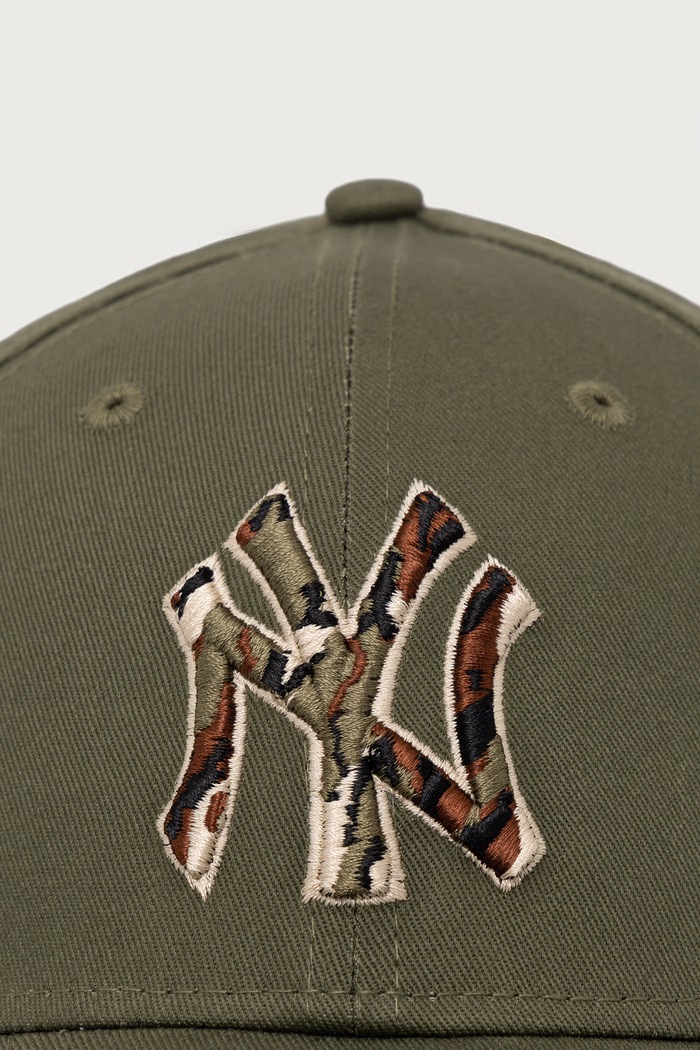 New Era czapka z daszkiem bawełniana OUTLINE CAMO 9FORTY® 60915748 zielony AW26