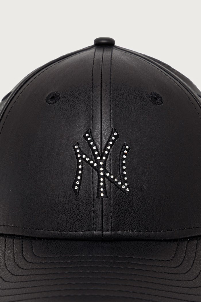 New Era czapka bejsbolówka DIAMANTE PU 9FORTY® MC 60915811 czarny AW26