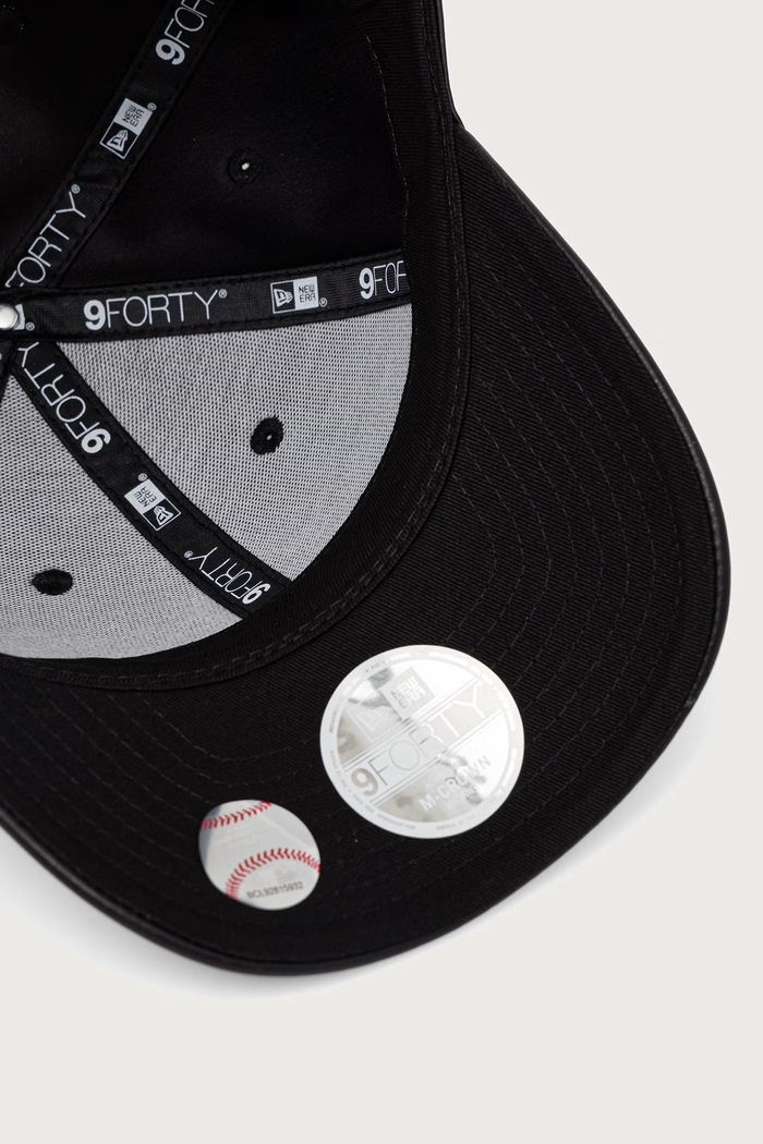 New Era czapka bejsbolówka DIAMANTE PU 9FORTY® MC czarny 60915811