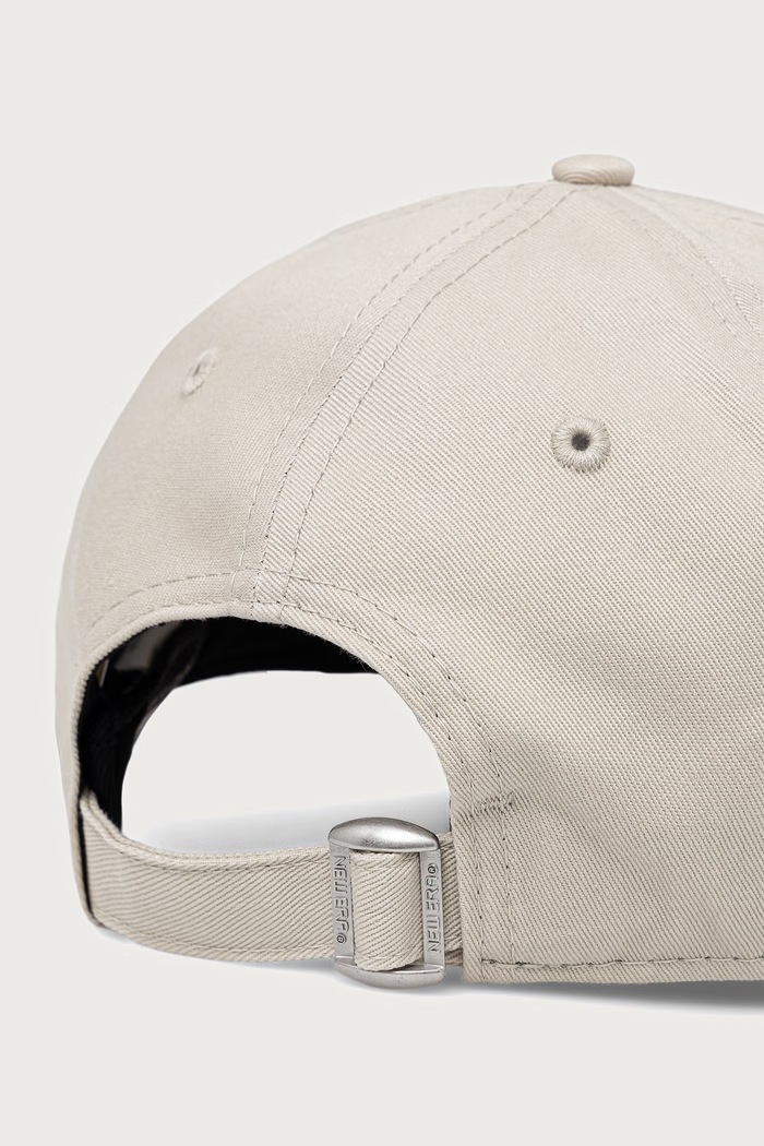 Akcesoria New Era czapka z daszkiem bawełniana LEAGUE ESS 9FORTY® 60915726 beżowy