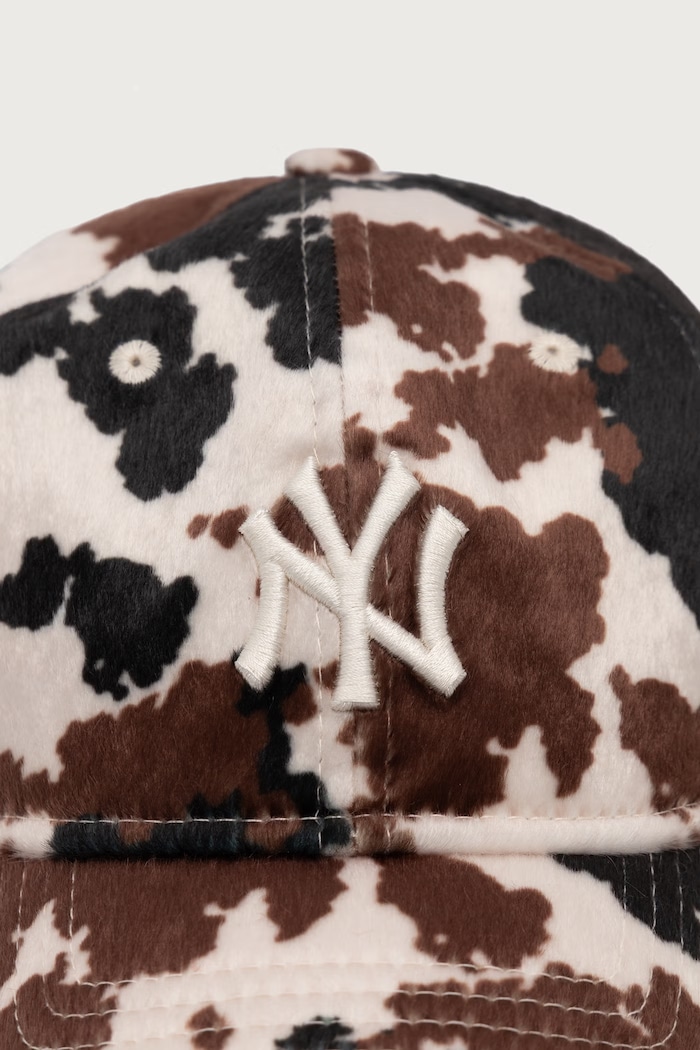 New Era Czapka z daszkiem ANIMAL PRINT 9TWENTY® 60844104 beżowy AW26
