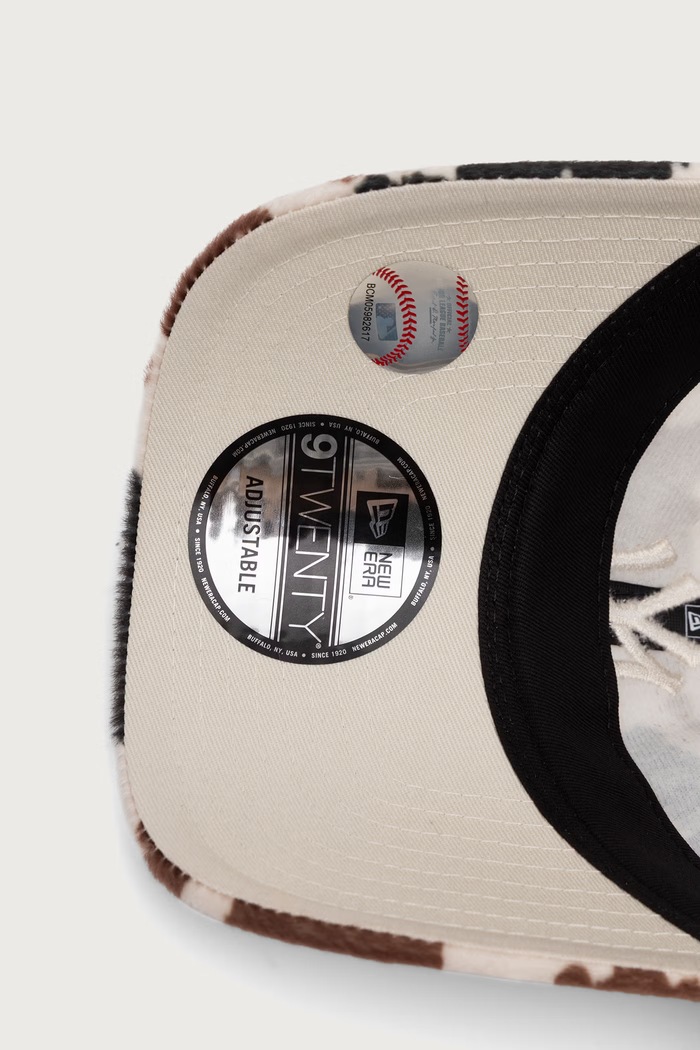 Czapka z daszkiem ANIMAL PRINT 9TWENTY® New Era 60844104 beżowy