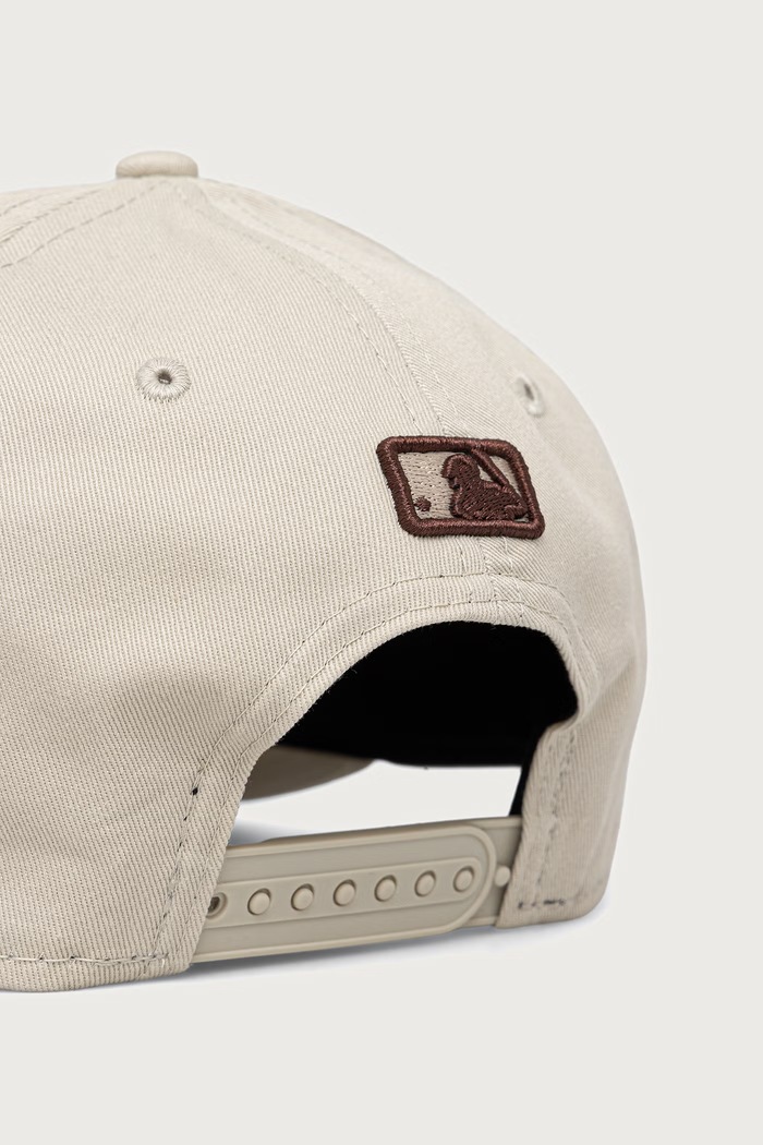 Akcesoria New Era czapka z daszkiem bawełniana 9FORTY® MC 60915964 beżowy