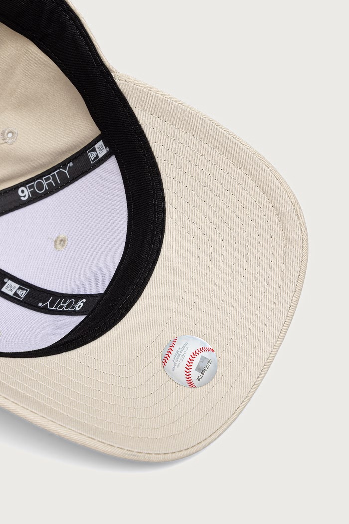 New Era czapka z daszkiem bawełniana 9FORTY® MC beżowy 60915964