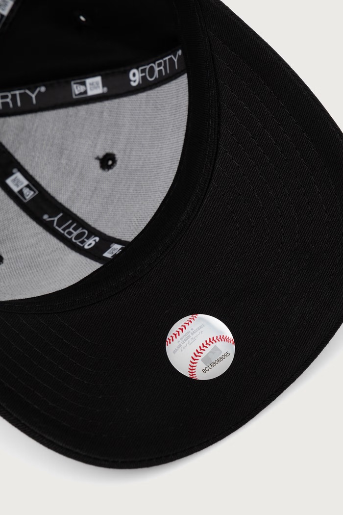 New Era czapka bejsbolówka bawełniana 9FORTY® MC czarny 60915963