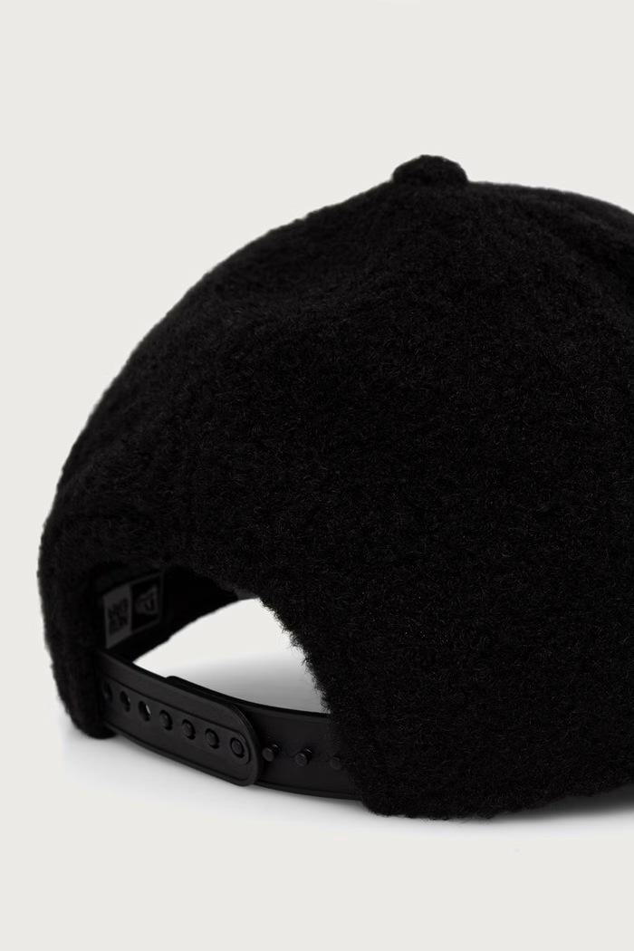 New Era Czapka z daszkiem WINTER BORG 9FORTY® 60915753 czarny AW26