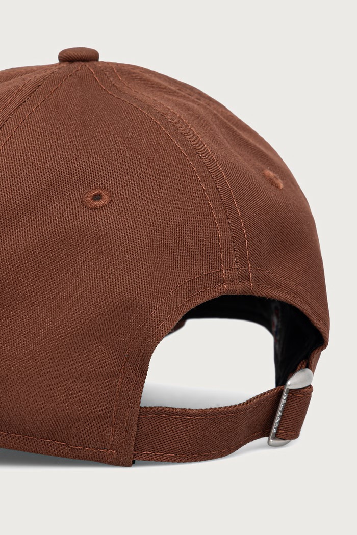 Akcesoria New Era czapka bejsbolówka bawełniana LEAGUE ESS MIDI 9FORTY® 60915932 brązowy
