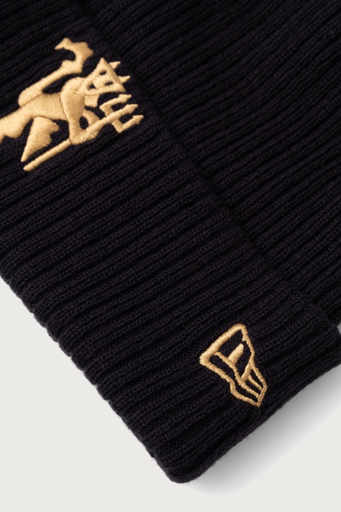 Akcesoria New Era czapka beanie CUFF MANCHESTER UNITED FC 60897685 czarny