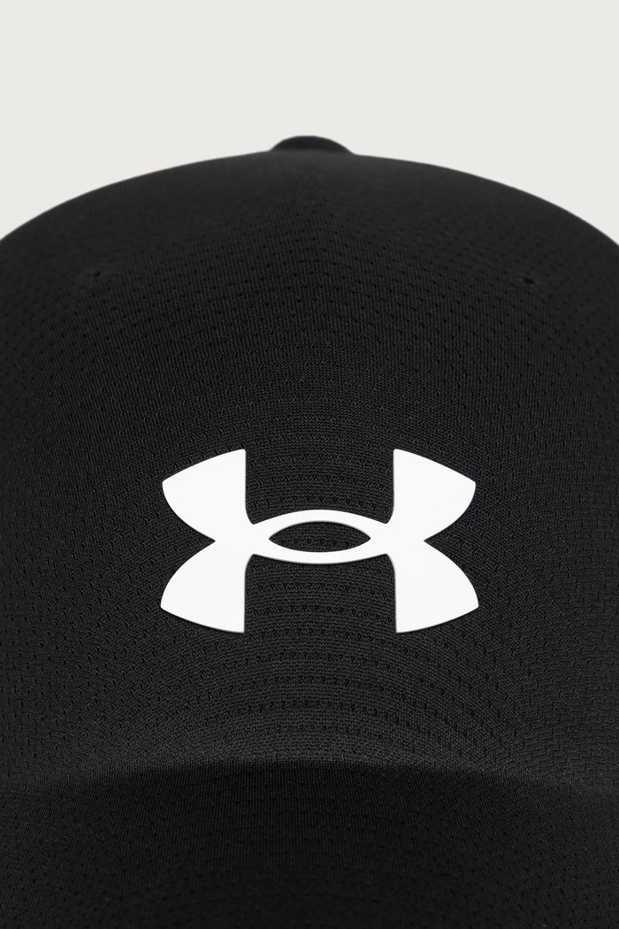 Under Armour czapka z daszkiem 6000413.005 czarny AW26