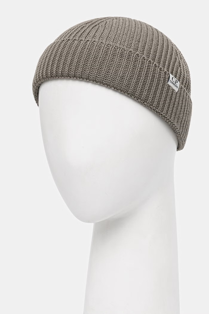 C.P. Company czapka beanie z wełny merino 21CMAC137A005509A szary AW26