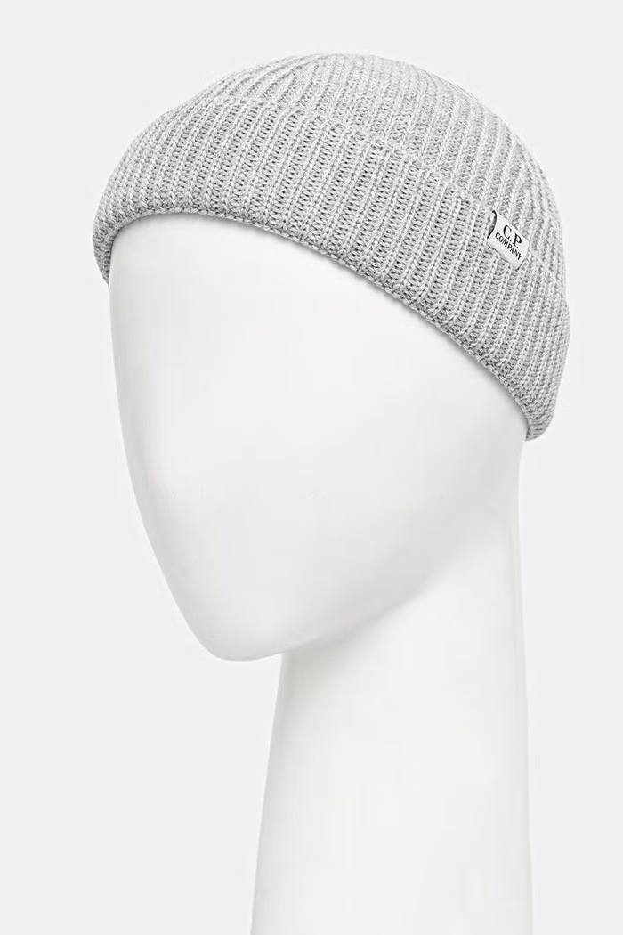C.P. Company czapka beanie z wełny merino 21CMAC137A005509A szary AW26