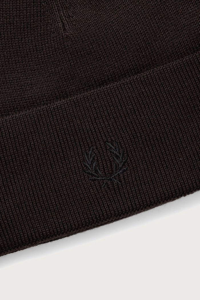Akcesoria Fred Perry czapka beanie z wełną C3316.33C brązowy