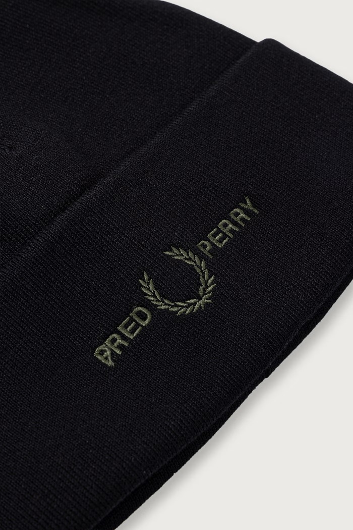 Akcesoria Fred Perry Czapka beanie z bawełną C3300.13C czarny