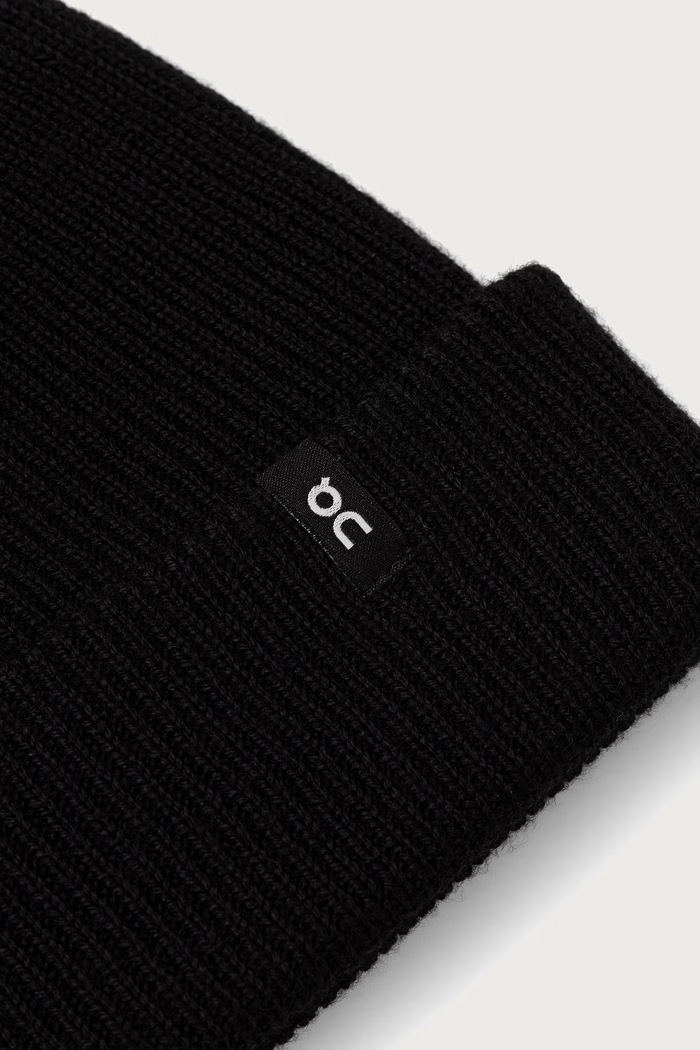 Akcesoria On czapka beanie wełniana 2UF30100553 czarny