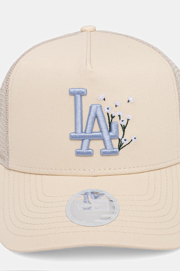 New Era czapka z daszkiem trucker FLORAL TRUCKER LA DODGERS 60856362 beżowy AW26