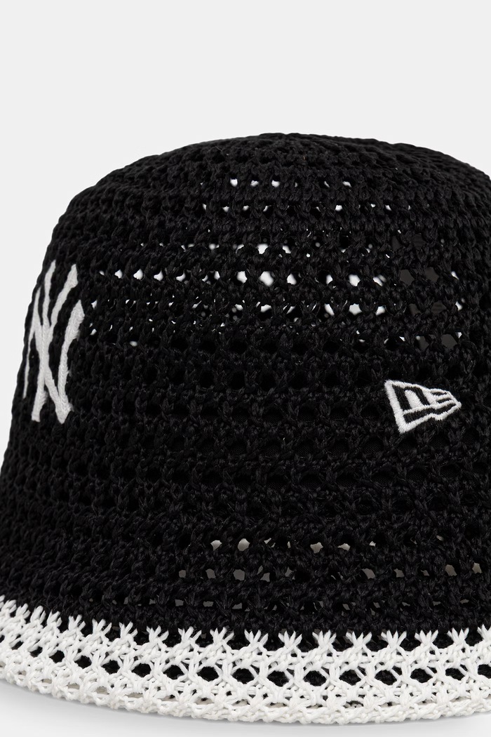 Akcesoria New Era kapelusz bucket pleciony KNITTED BUCKET NYY 60856287 czarny