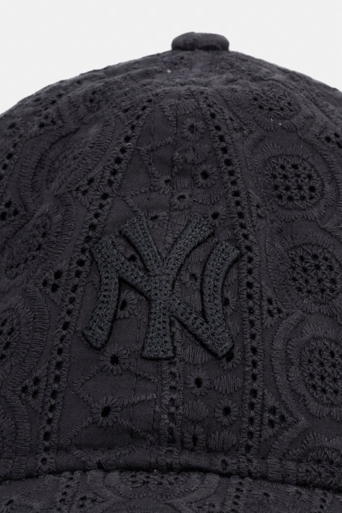 New Era czapka z daszkiem bawełniana BRODERIE 920 NYY 60667493 czarny AW26