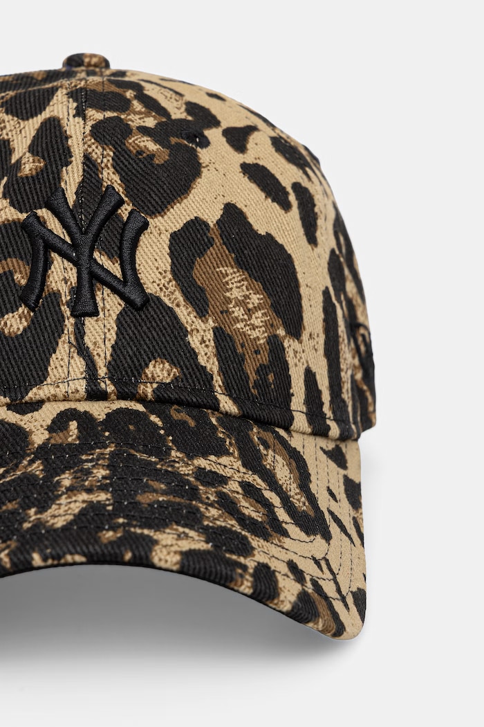 New Era czapka z daszkiem z bawełną LEOPARD 920 NYY 60856260 beżowy AW26