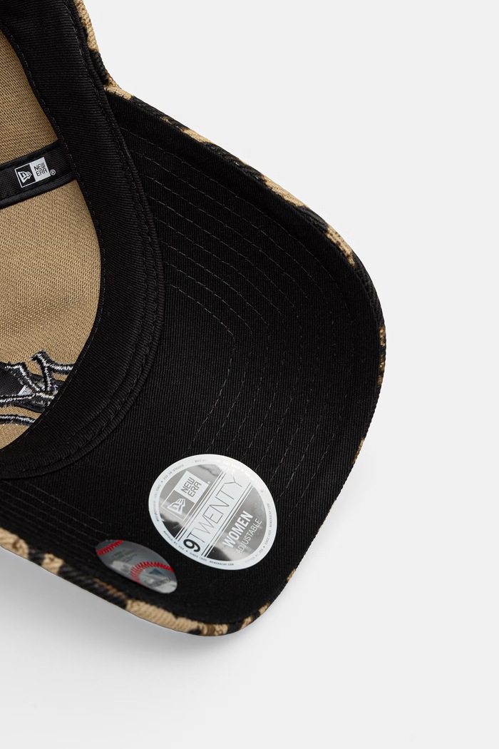 New Era czapka z daszkiem z bawełną LEOPARD 920 NYY beżowy 60856260