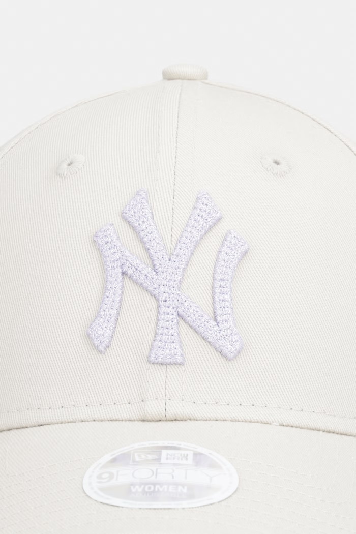 New Era czapka bejsbolówka bawełniana METALLIC 940 NYY 60856353 beżowy AW26