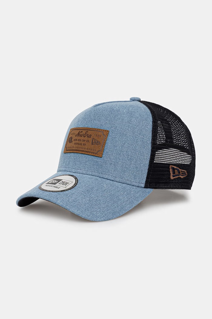 New Era czapka z daszkiem trucker DENIM LEATHER PATCH TRUCKER niebieski 60856334