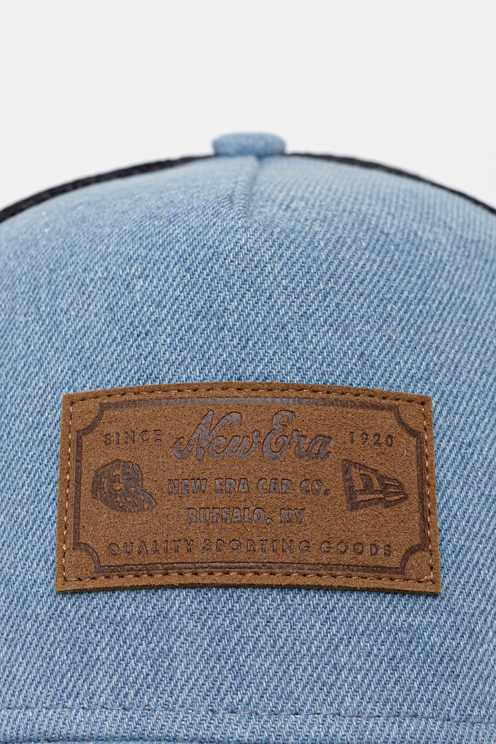 New Era czapka z daszkiem trucker DENIM LEATHER PATCH TRUCKER 60856334 niebieski AW26