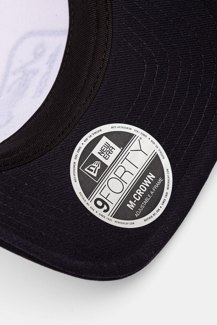 New Era czapka z daszkiem trucker NE 940 MC TRUCKER beżowy 60856272