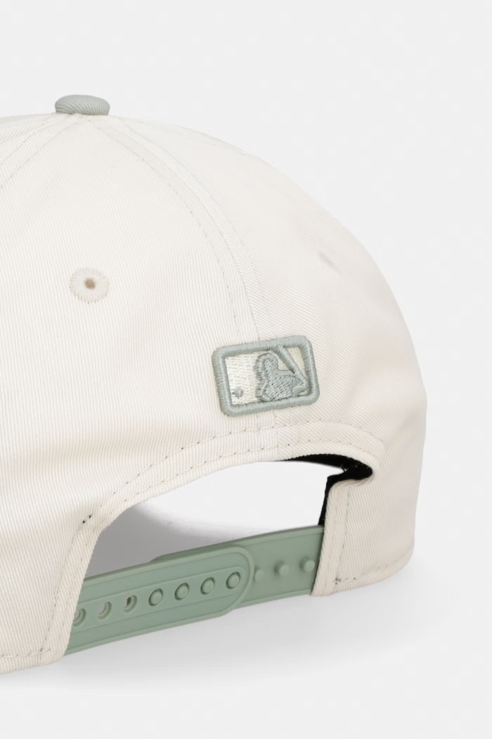 Akcesoria New Era czapka bejsbolówka bawełniana SIDE SCRIPT 940 MC LA DODGERS 60856244 beżowy