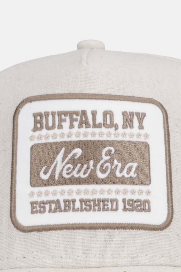 New Era bejzbalová čiapka s prímesou ľanu OVAL PATCH LINEN EFRAME 60667679 béžová AW26