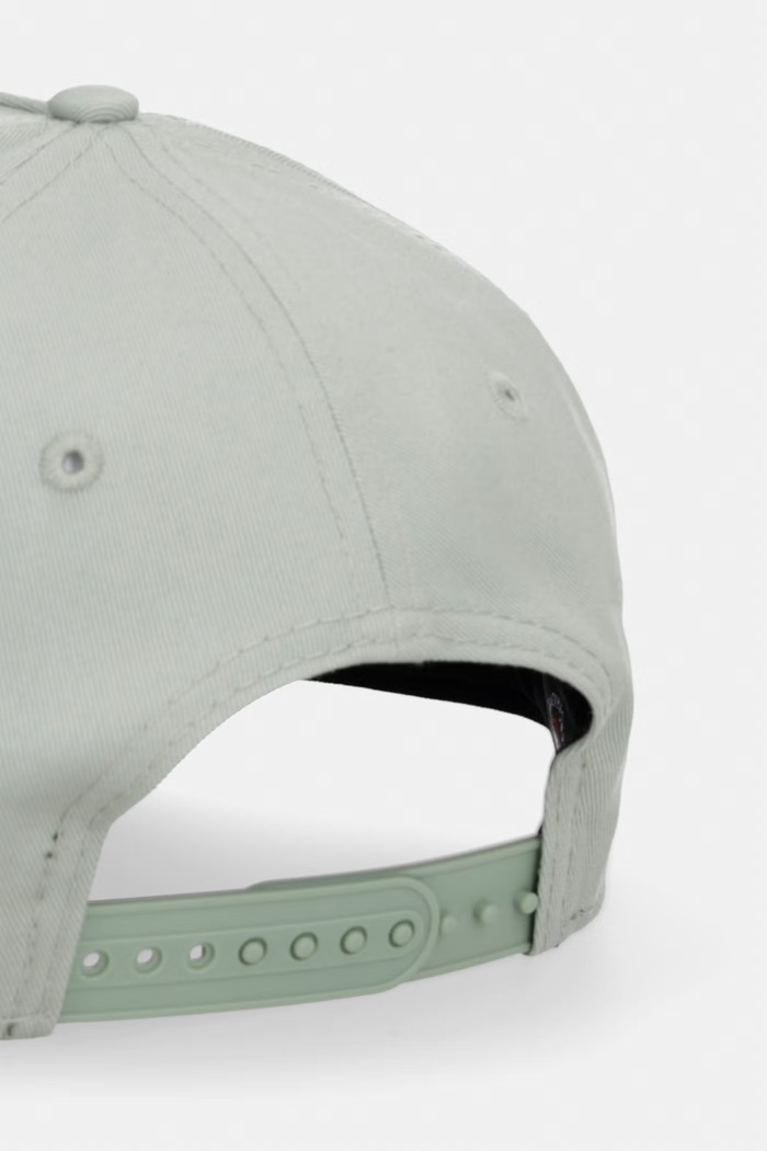 Akcesoria New Era czapka bejsbolówka bawełniana LE EFRAME NYY 60856249 zielony
