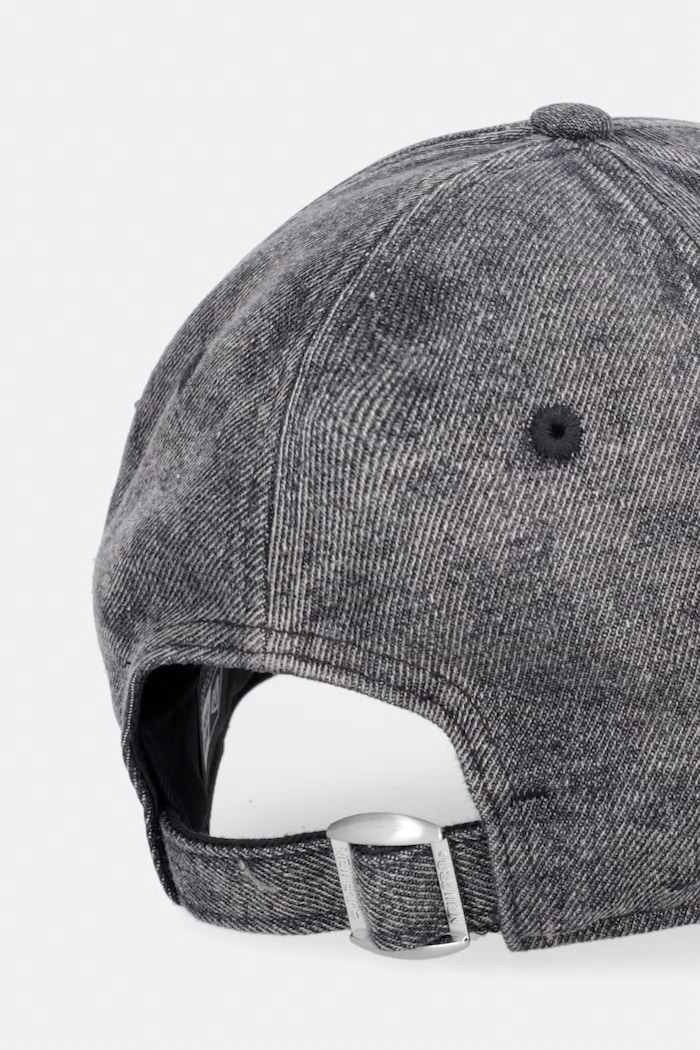 Akcesoria New Era czapka z daszkiem jeansowa ACID WASH DENIM 940 NYY 60856239 czarny