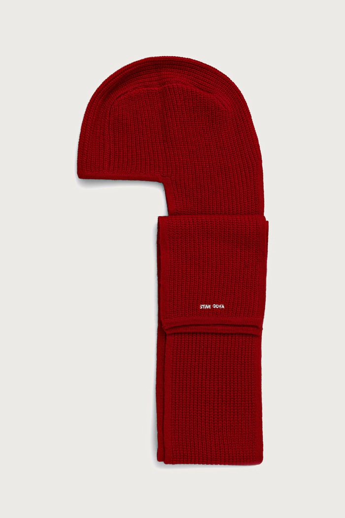 Stine Goya czapka damska wełniana czerwony SG.AW26.A083.2414
