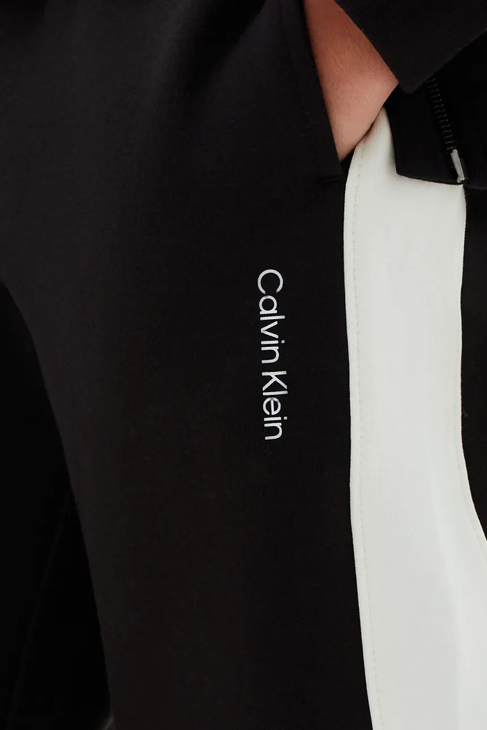 Calvin Klein Jeans Komplet dresowy dziecięcy z bawełną LVCKTJI17B.9BY2