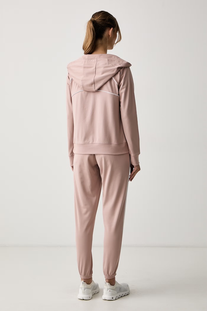 Odzież Under Armour dres damski Rival 6001966.600 beżowy
