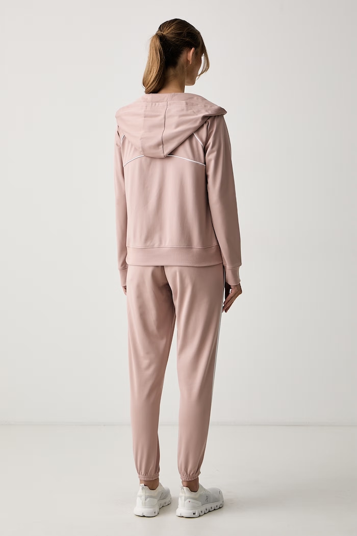 Odzież Under Armour dres damski Rival 6001966.600 beżowy