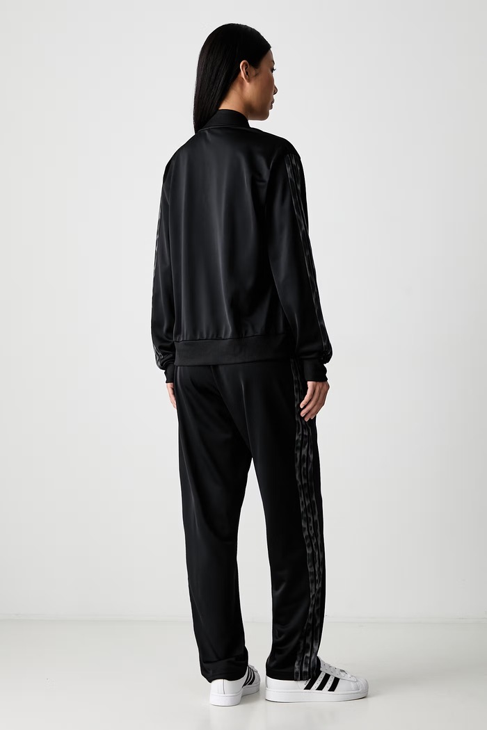 Odzież adidas komplet dresowy damski Essentials KG1875 czarny