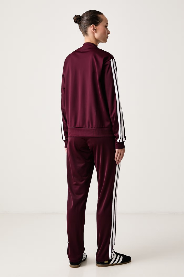 Ρούχα adidas Σετ φόρμας γυναικείο Essentials KT0512 μπορντό