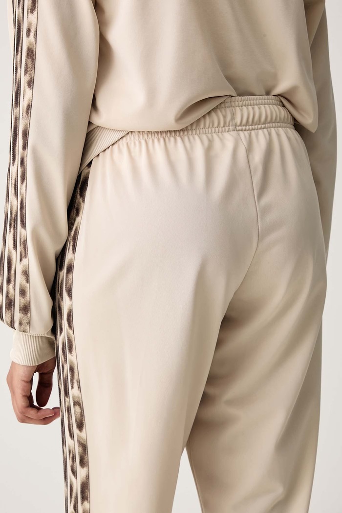 adidas Tepláková dámska Essentials KQ7620