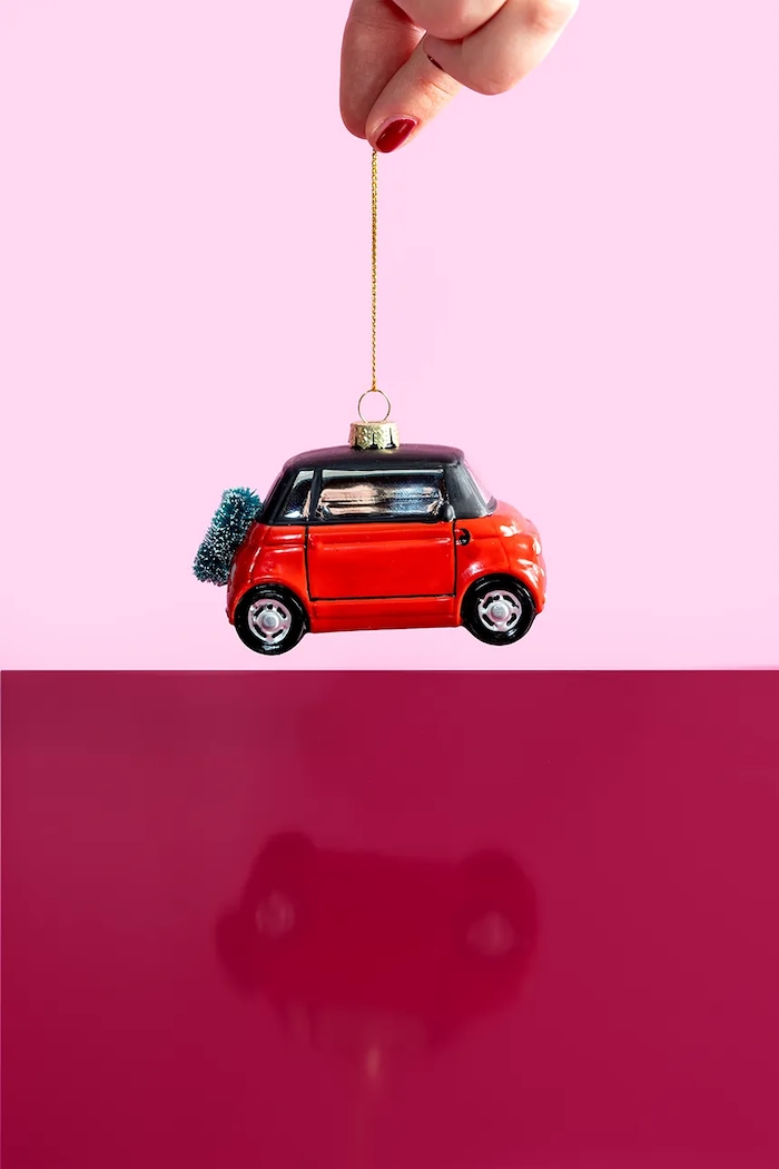 Lifestyle YUP in de BOOM Zawieszka choinkowa ze szkła YUPCITYCARORANGE czerwony