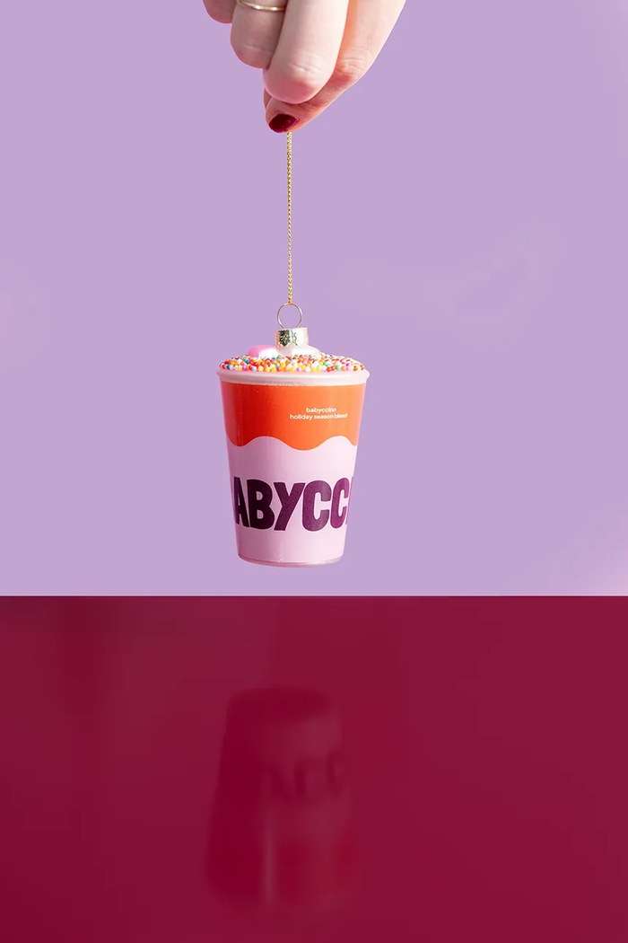 Lifestyle YUP in de BOOM Zawieszka choinkowa ze szkła YUPBABYCCINO multicolor